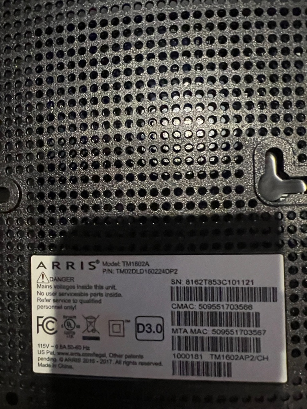 Arris TM1602 Black Cable Modem Router - Reliable Home Networking - Picture 2 of 2